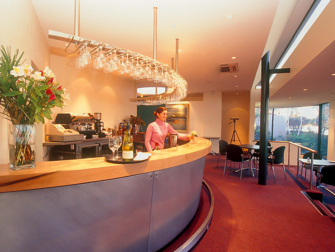 Food & Drinks 4, Edge of the Bay, Glamorgan-Spring Bay