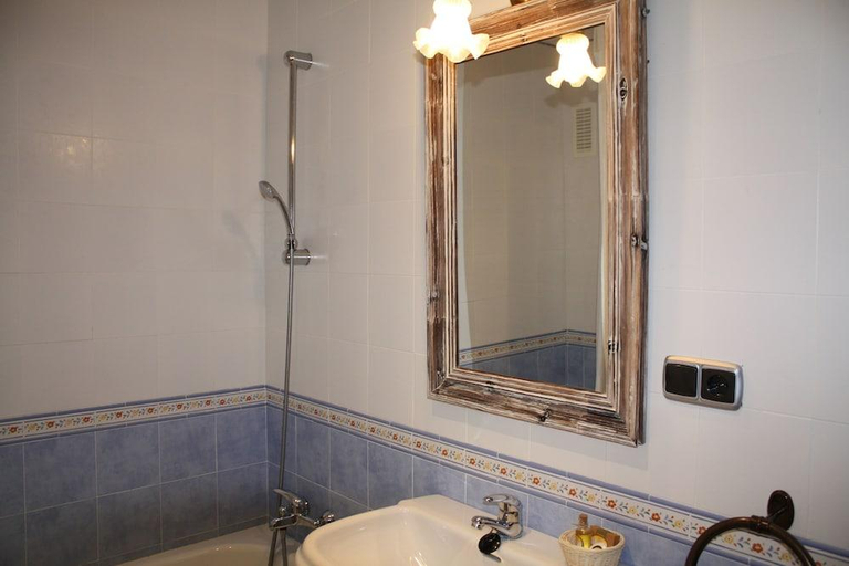 Bathroom, Singular Corral de San José, Sevilla