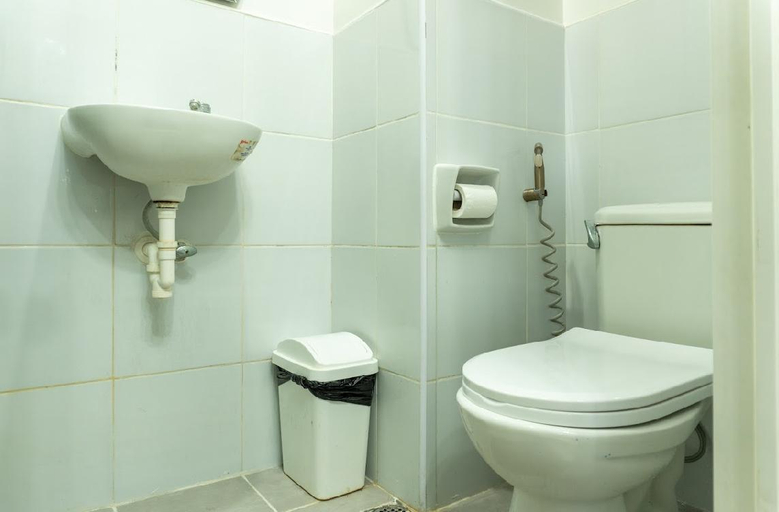 Bathroom 3, Renovated FurnishedCondoNearAirport, Malls&School, Lapu-Lapu City