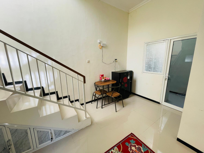 Others 3, Villa Tanjung Alam Batu (Syari'ah), Malang