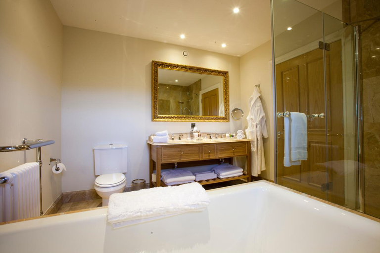 Bathroom 3, Trump International Scotland, Aberdeenshire