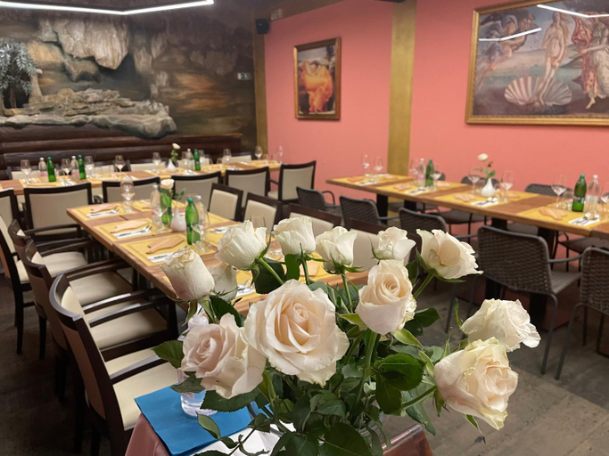 Food & Drinks 5, MADONCA ROOMS & RESTAURANT, Gorizia