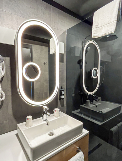 Bathroom 4, ibis Bucharest Politehnica, Municipiul Bucuresti
