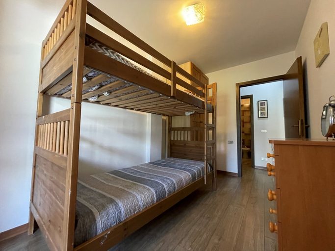 Room 3, 027 Trilocale Giustino, Trento