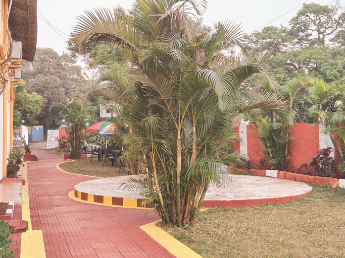 Others 3, HOTEL SATKAR, Satara