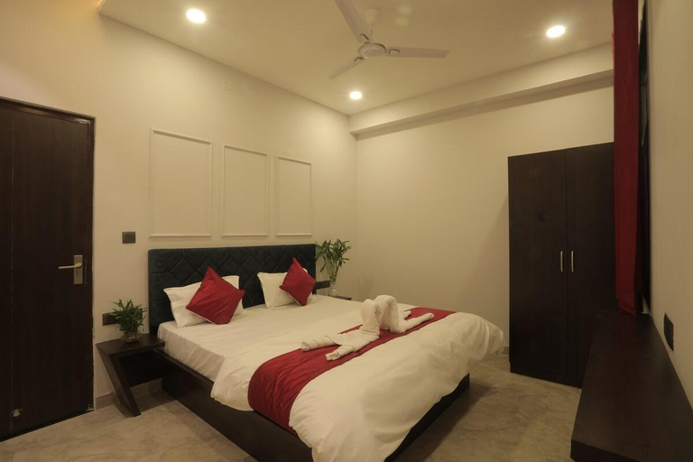 Bedroom 3, Earthen Bliss Luxury 2BHK Apt with Balcony, Udaipur