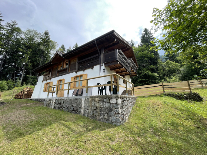 Room 5, 096 Bilocale Immerso nel Verde Pinzolo, Trento