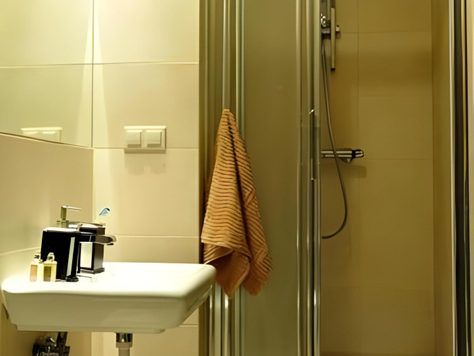 Bathroom 3, Hotel Orlik, Nowy Sącz