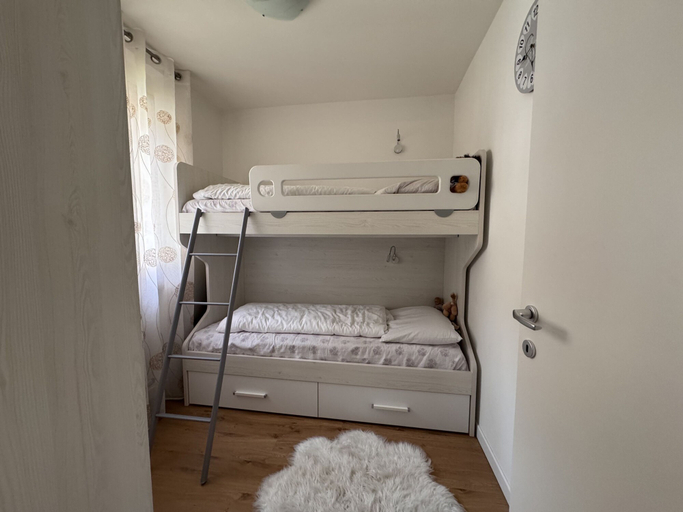 Room 2, 024 Trilocale Carisolo, Trento
