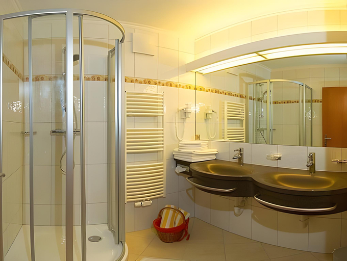 Bathroom 5, Boutique Hundehotel Bergzeit, Sankt Johann im Pongau