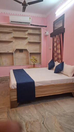 Others 4, Madhavi Homestay, Varanasi