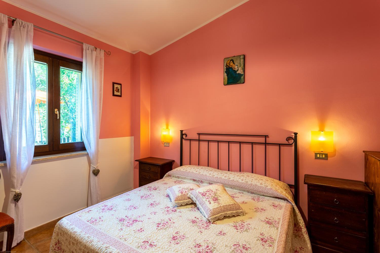 Bedroom 2, Oasi Battifoglia, Perugia
