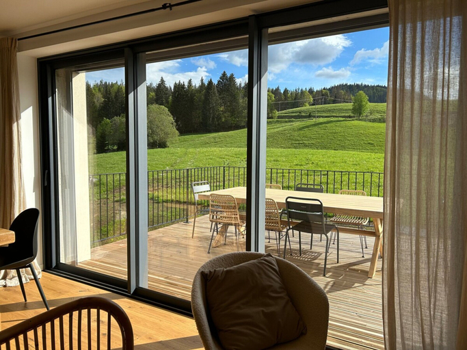 Room 4, Gite 8 Personnes-vue Panoramique, Jura