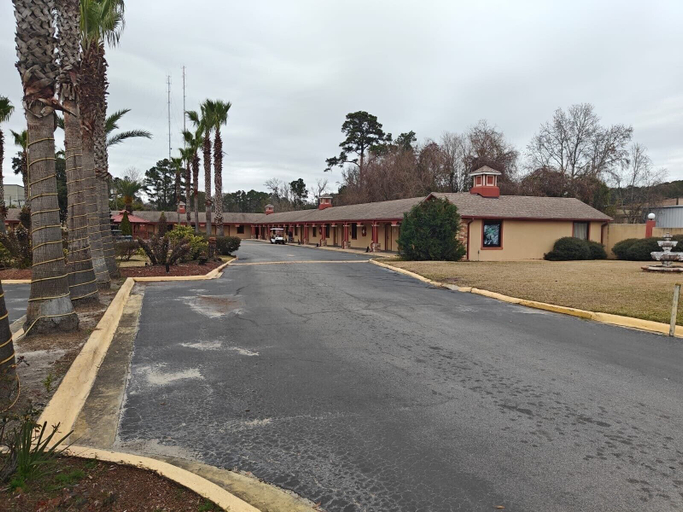 Others 4, Deluxe Inn - Savannah, Chatham