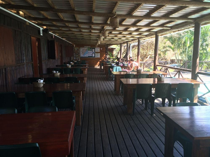 Food & Drinks 5, Coral Divers, Umkhanyakude