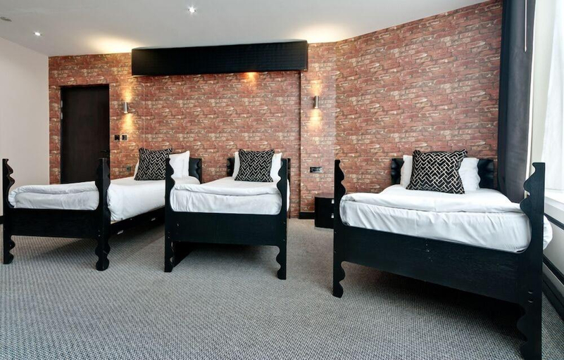 Others 5, Print Works Hotel, Sefton