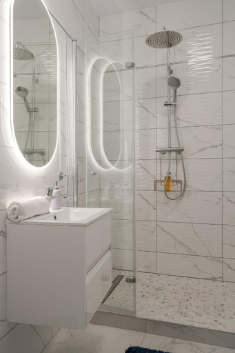 Bathroom 2, RentPlanet - Apartamenty Miedziana, Środa Śląska