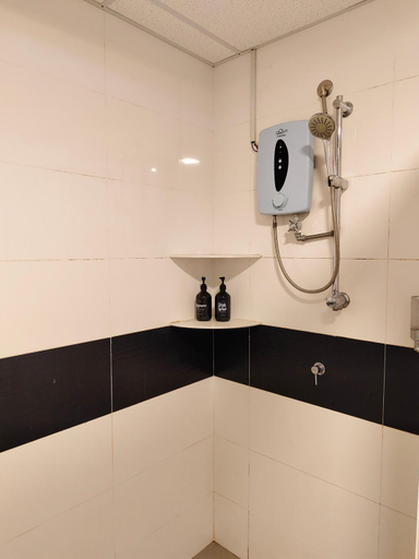 Bathroom 3, Family Suites at Mansion One by MAJ, Pulau Penang