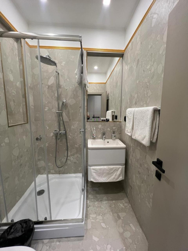 Bathroom, Caspian Marine Hotel, Aqtau