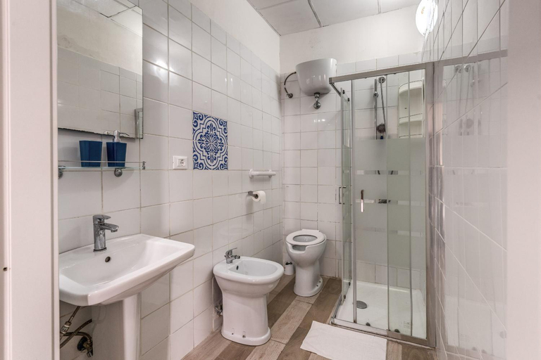 Bathroom 3, Hotel Principe, Rome