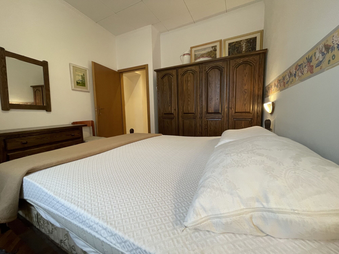 Room 3, 049 Trilocale Centrale Pinzolo, Trento
