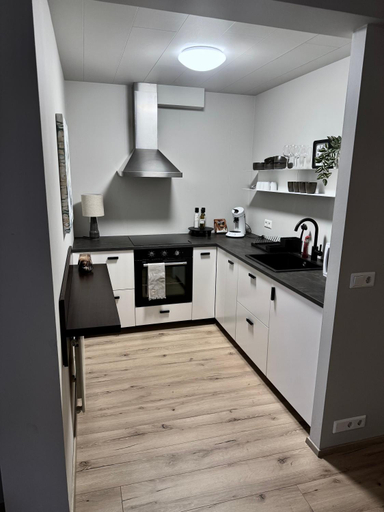 Others 5, Akureyri Backpackers, Hafnarstraeti 100 - Apartment for 4, Akureyri