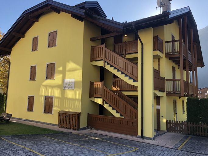 Room 2, 012 Trilocale a due Passi Dagli Impianti Pinzolo, Trento