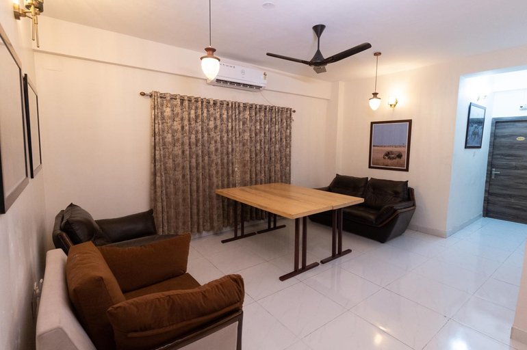 Others 5, The Lake Palm Hotel, Kolkata