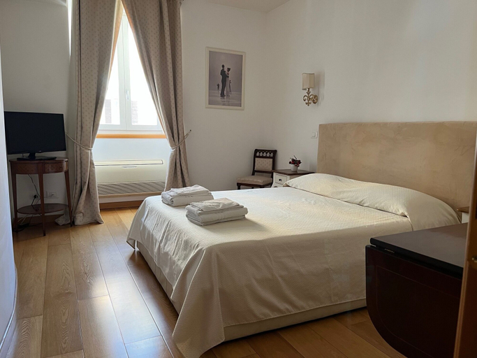 Bedroom 4, I Prati di Roma Suite, Rome