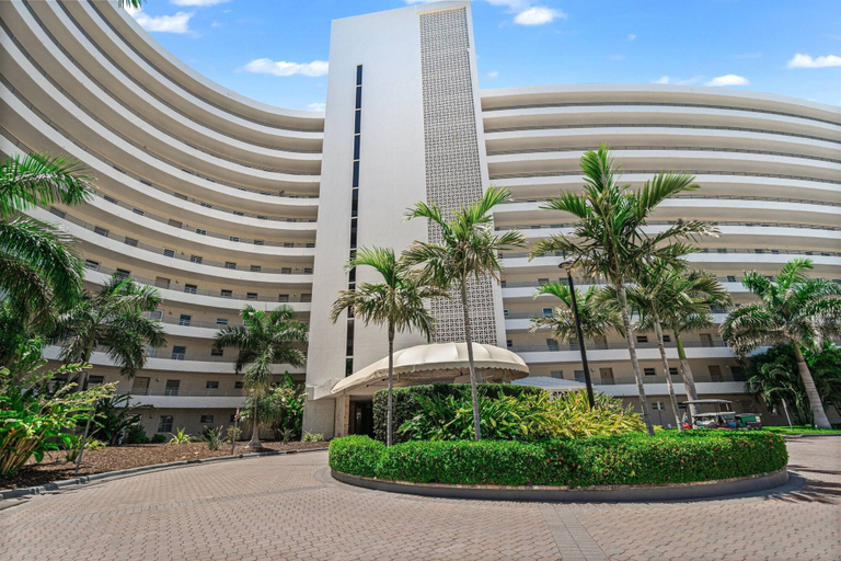 Exterior 3, Crystal Sands Beach Elegance, Sarasota
