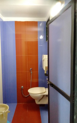 Bathroom 3, Om Datta Krupa Niwas, Satara