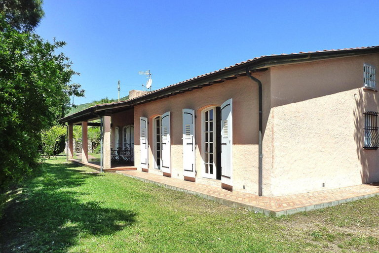 4, Villa in Rio nell Elba with Pool, Livorno