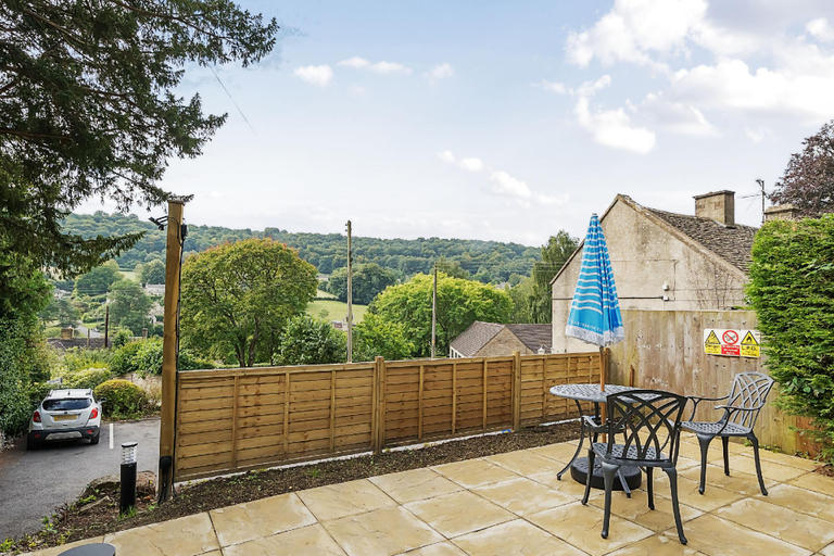 Others 4, Butcher’s Arms – Shepherd Huts, Gloucestershire