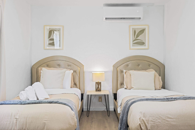 Bedroom 3, @ Marbella Lane - Modern Cabin-style 2BR Home, Santa Clara