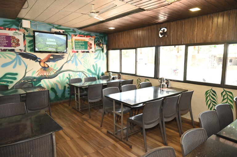 Food & Drinks, Hotel Sahyadri Executive, Satara