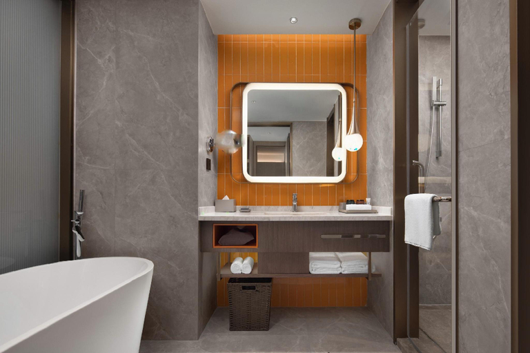 Bathroom 4, Home2 by Suite Wuhan Qingshan, Wuhan