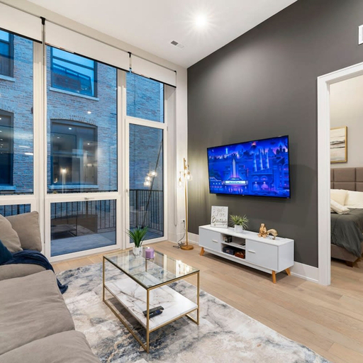 Room 3, Chic River North Condo 2BR 2BA With Private Balcony, Cook