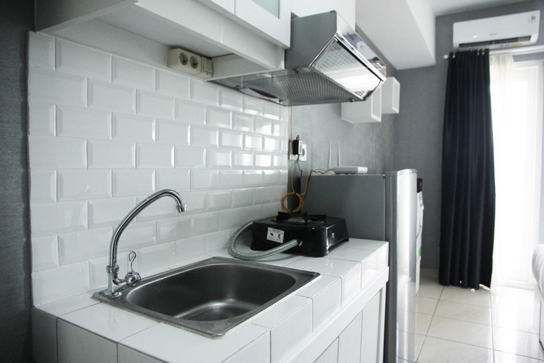 Others 5, Modern and Comfortable Studio Apt By Travelio, Bekasi