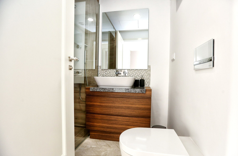 Room 5, Green Essence Duplex in Faro by Misha s Place, Faro