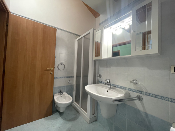 Room 4, 001-5 Residence Valentino 5, Trento