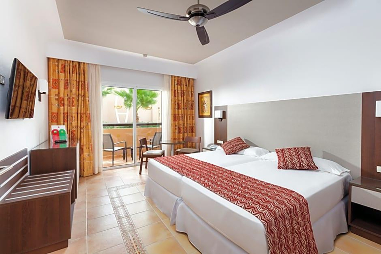Bedroom 2, Hotel Riu Cabo Verde - Adults Only - All Inclusive