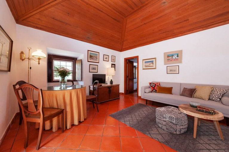 Room 5, Pine Tree House in Azeit o, Setúbal