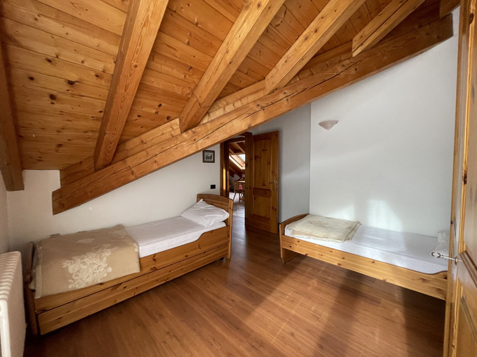 Room 3, 092 Cond Gaiolin 27, Trento