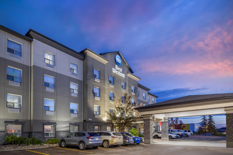 Exterior & Views 2, Best Western Wainwright Inn & Suites, Division No. 7