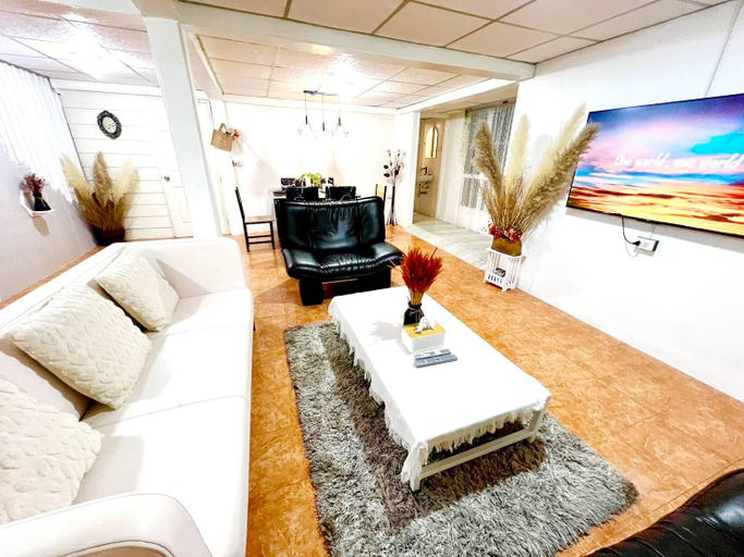 Public Area 3, Getaway Villa Bangkok - 4 Bedroom, 6 Beds and 5 Bathroom, Huai Kwang