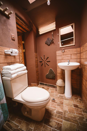 Bathroom 3, Rumi Lodge Pisac, Calca
