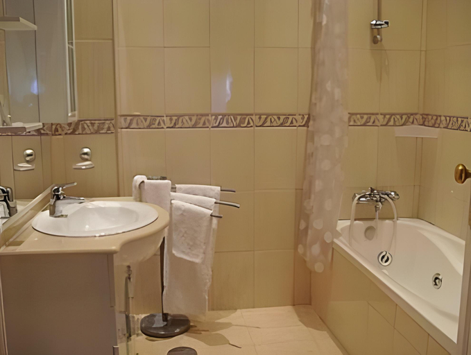 Bathroom 4, Hotel Mira D'Aire, Porto