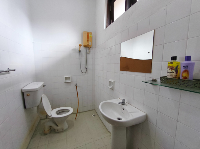 Bathroom, Qurata Riverside Resort, Kuala Terengganu