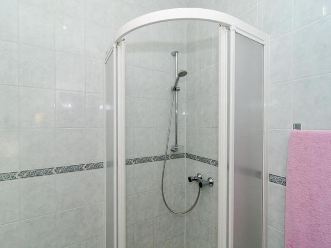 Bathroom 2, Apartment Peco with 1 bedroom, Dubrovnik