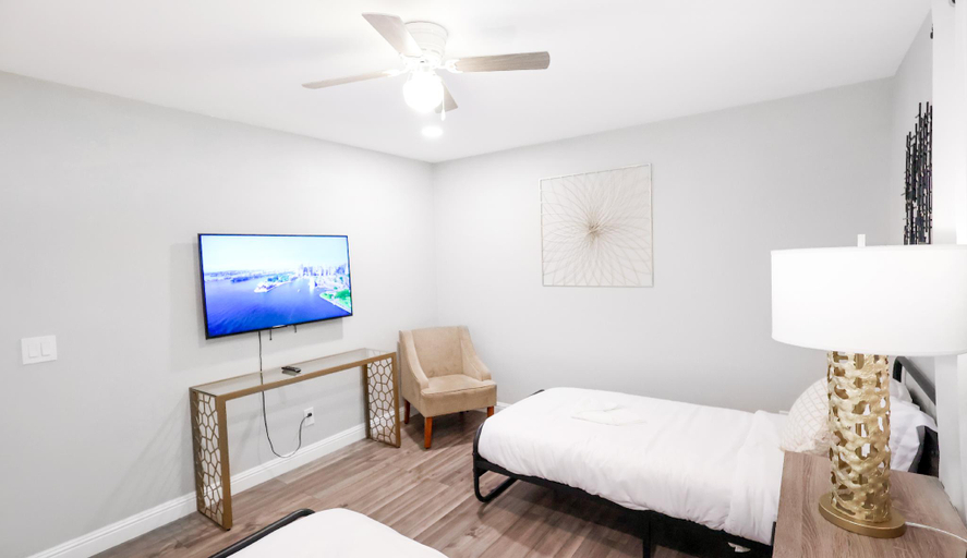 Bedroom 2, Xlnc Exotic Home Gillespie Drive, San Diego